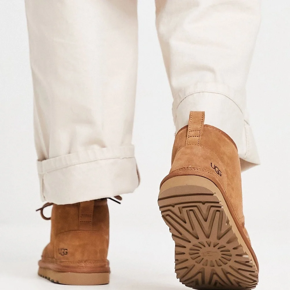 UGG Neumel Women’s Boots In Chestnut